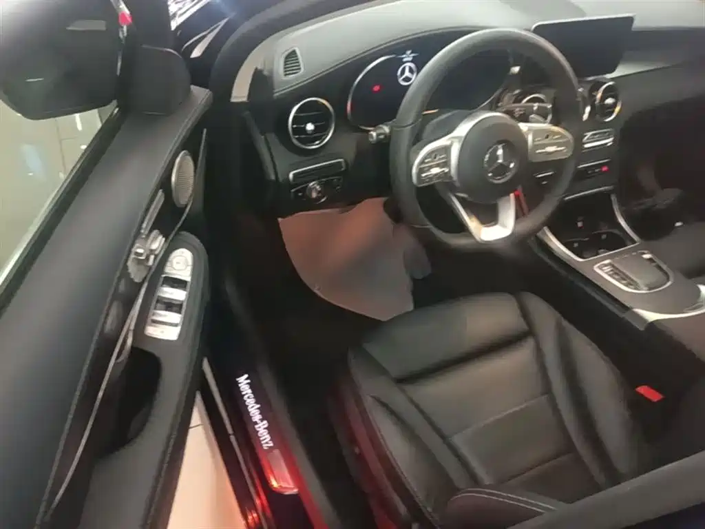 Mercedes-Benz C-Class 2020 — фото 16