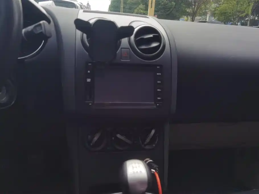 Nissan Qashqai 2014 — фото 13