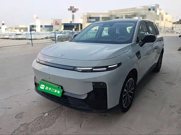 Leapmotor B10 2025