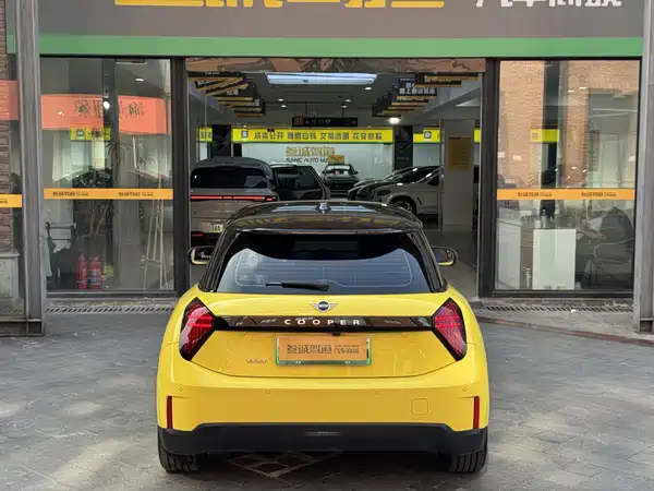 MINI Cooper 2025