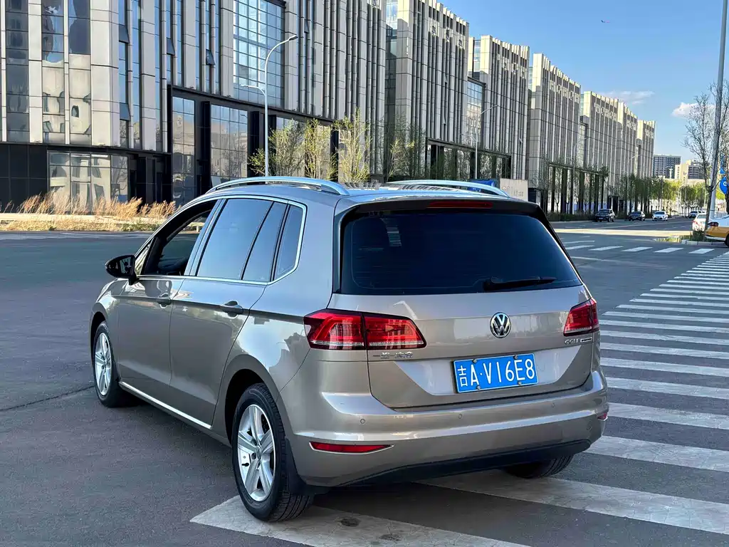 Volkswagen Golf Sportsvan 2017 — фото 7