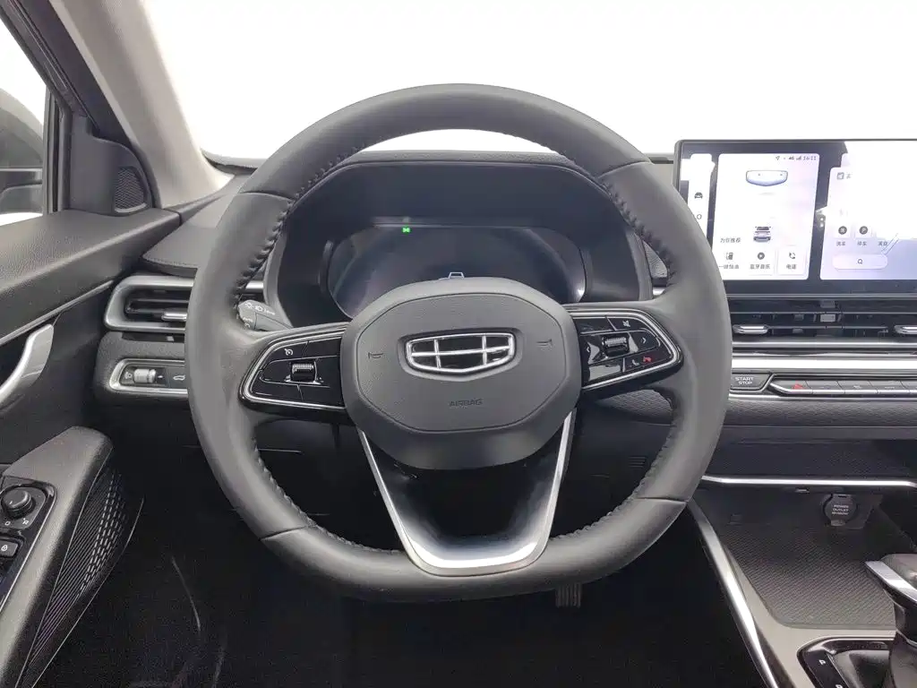 Geely Emgrand 2023 — фото 11