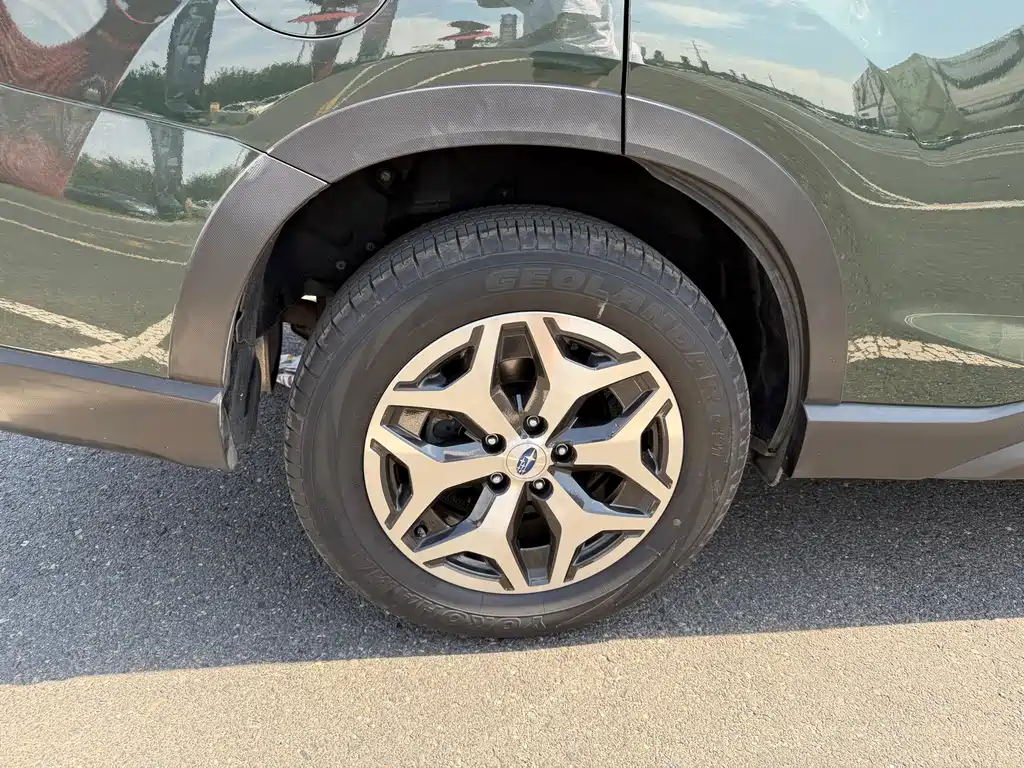 Subaru Forester 2022 — фото 14