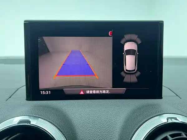Audi Q2L 2022