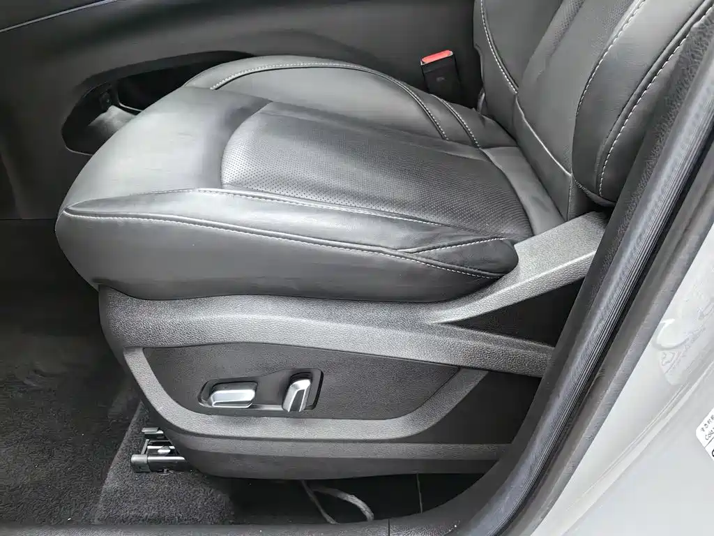 Chery Tiggo 8 PRO New Energy 2023 — фото 20