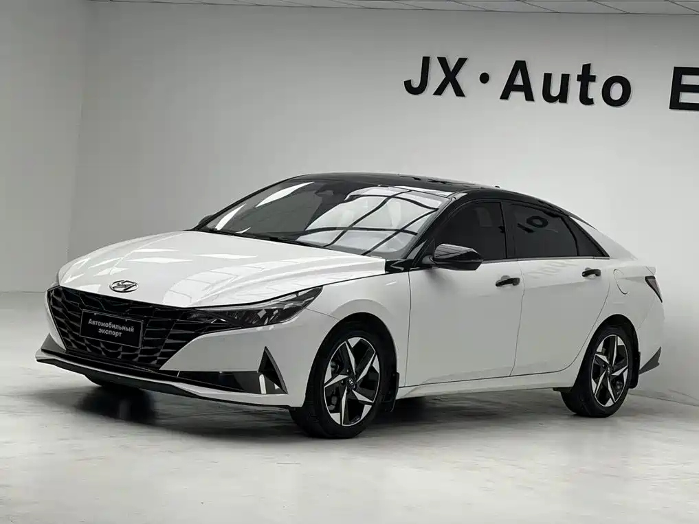 Hyundai Elantra 2022
