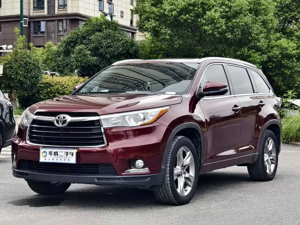 Toyota Highlander 2017 — фото 1