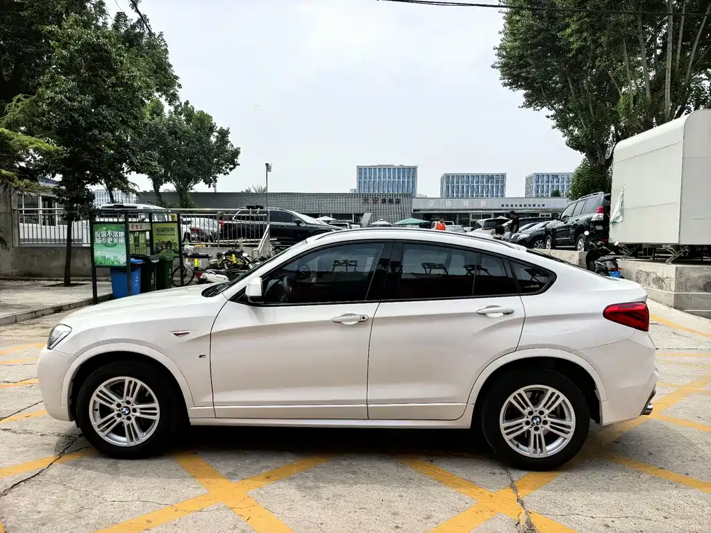 BMW X4 2015 — фото 8