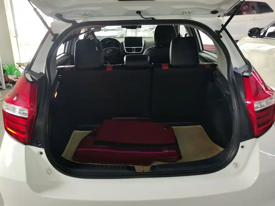 Toyota Yaris L 2016