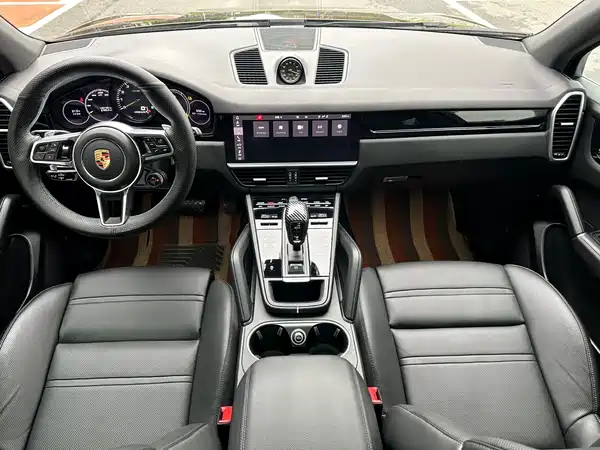 Porsche Cayenne New Energy 2021