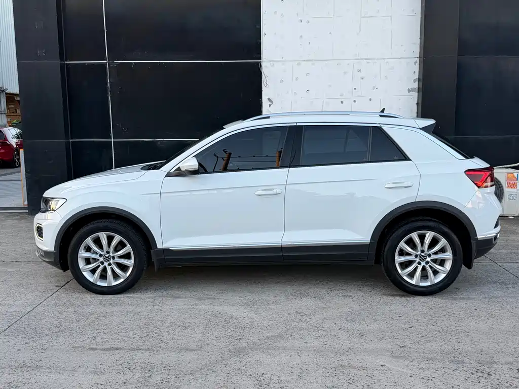 Volkswagen T-Roc 2022 — фото 15
