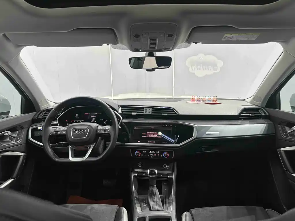 Audi Q3 2022 — фото 13