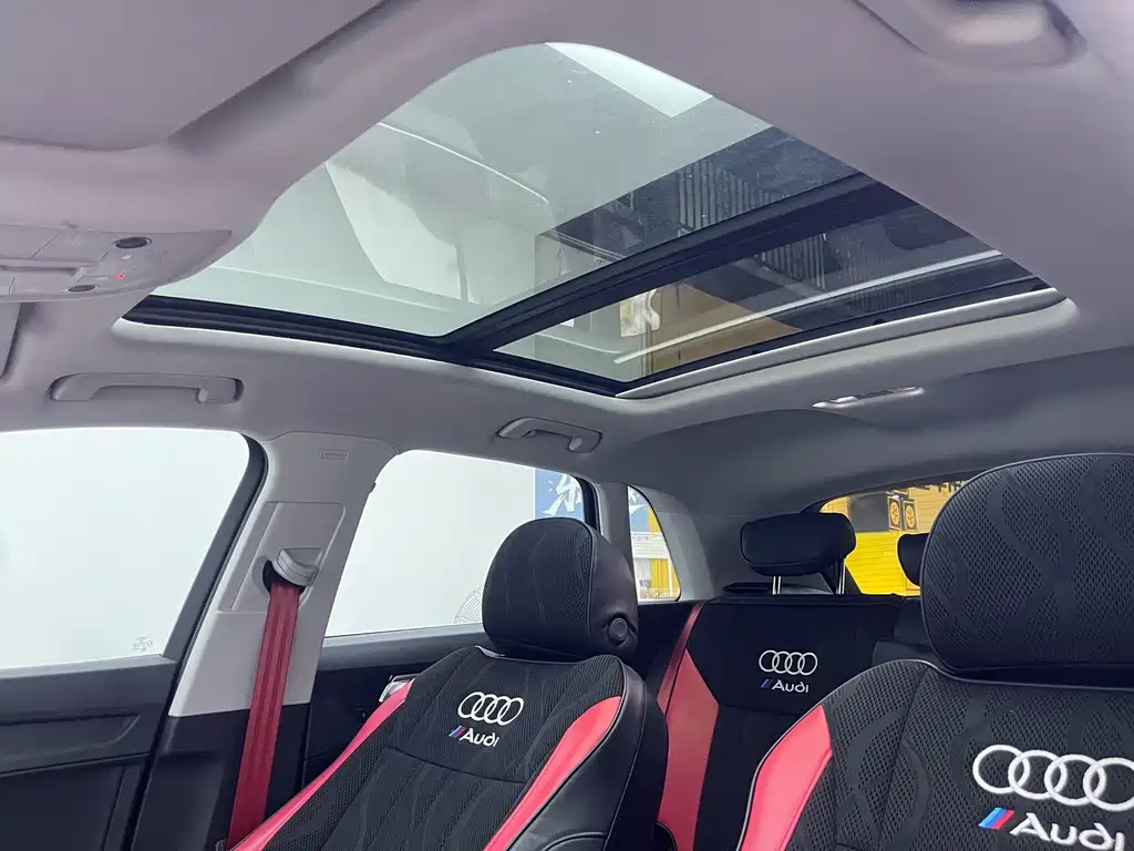 Audi Q3 2020 — фото 16