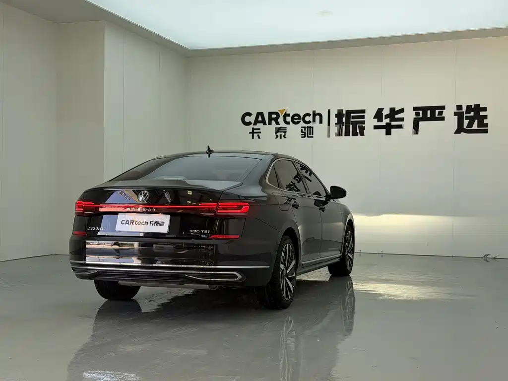 Volkswagen Passat 2023
