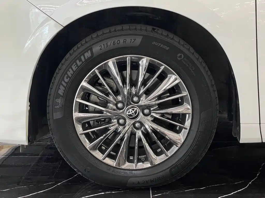 Toyota Alphard 2020 — фото 40