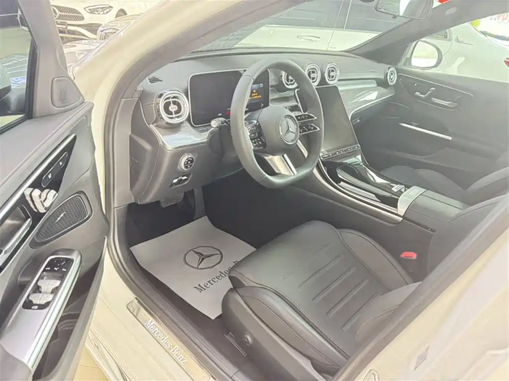 Mercedes-Benz C-Class 2022 — фото 16