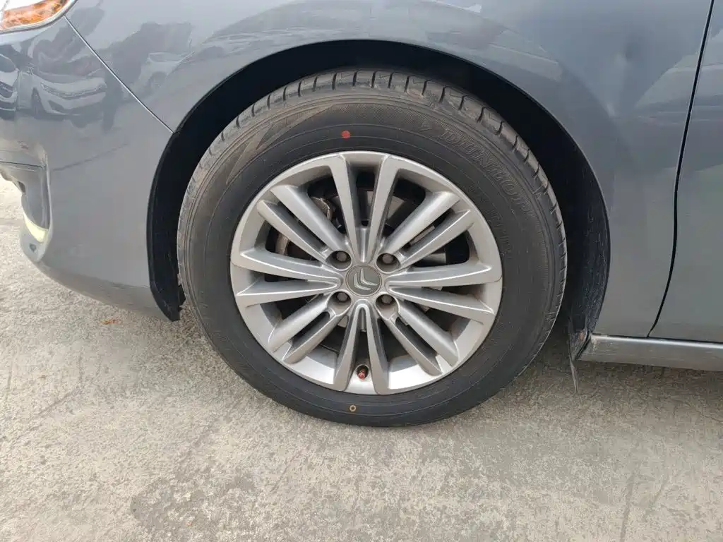 Citroën C4L 2015 — фото 25