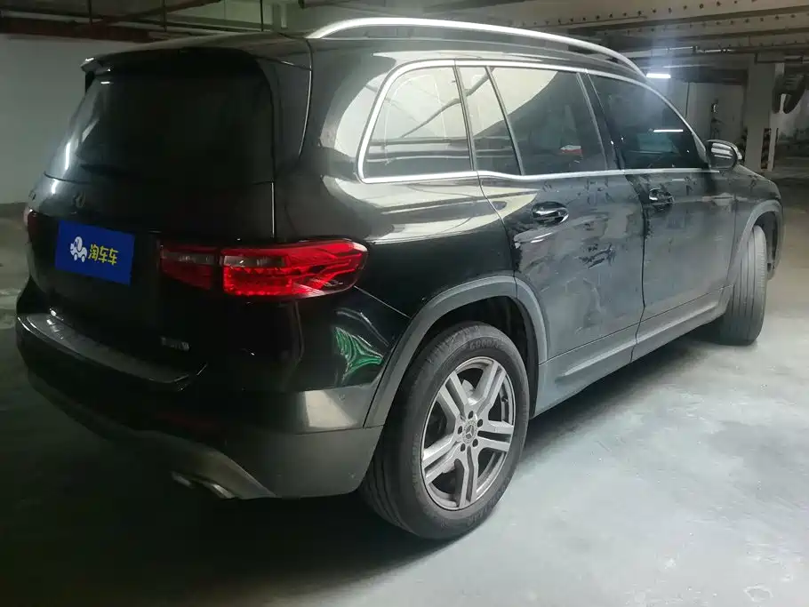 Mercedes-Benz GLB 2021