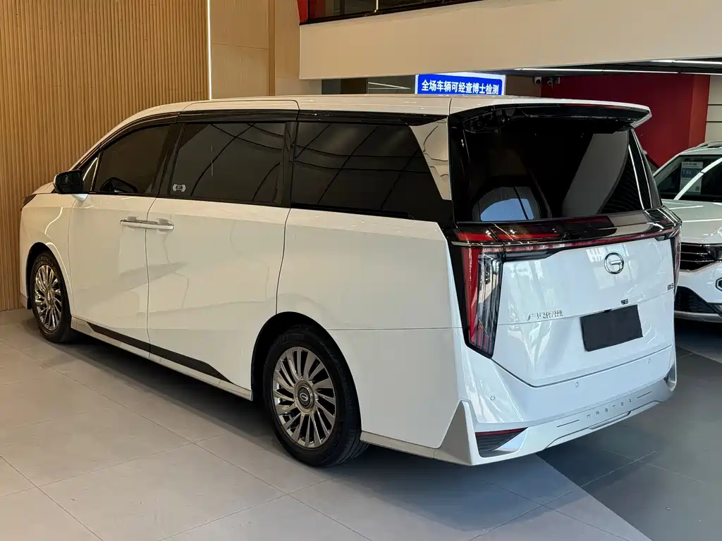 GAC Motor Trumpchi M8 2023 — фото 20