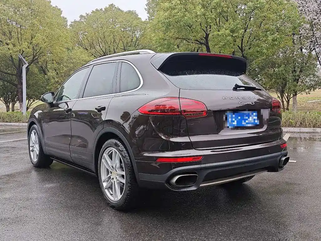 Porsche Cayenne 2015 — фото 6