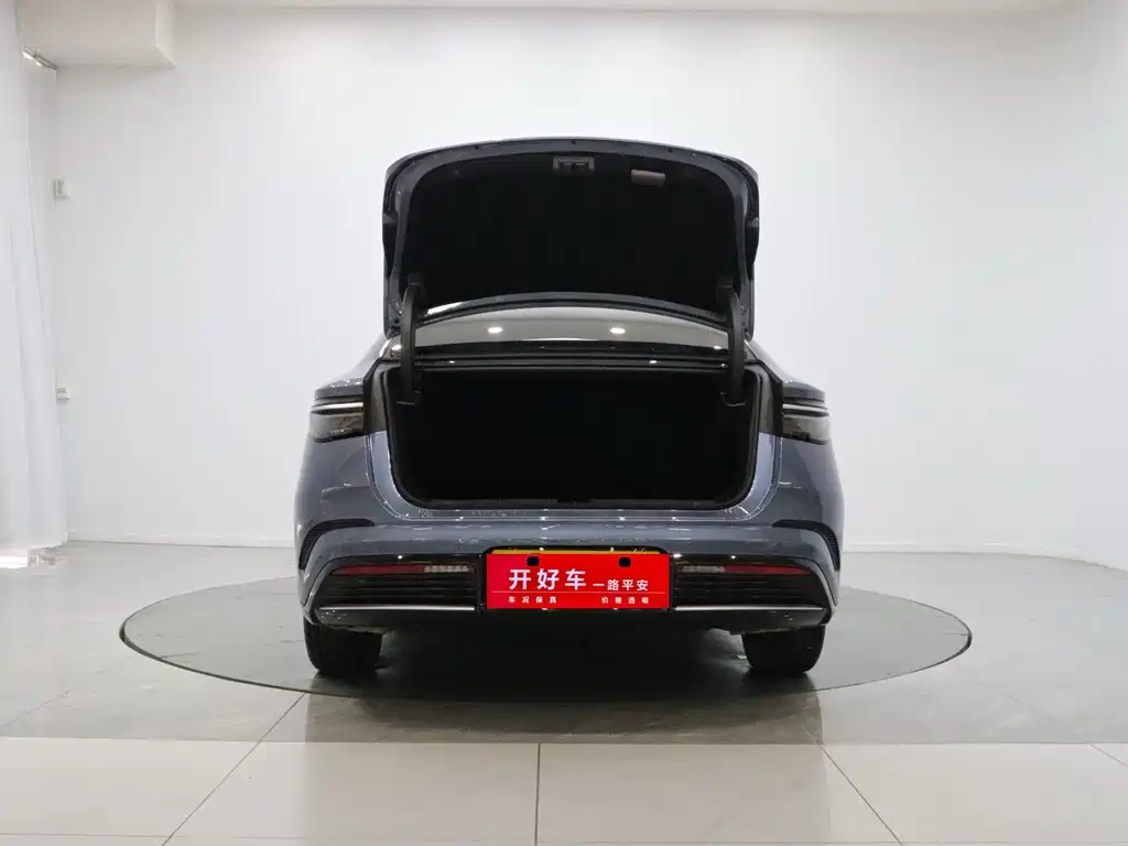 BYD Seal 07 DM-i 2025 — фото 7