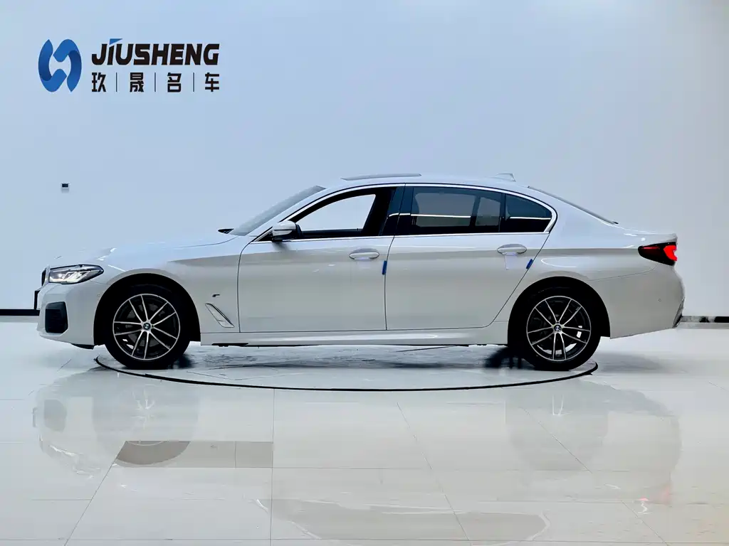 BMW 5 Series 2023