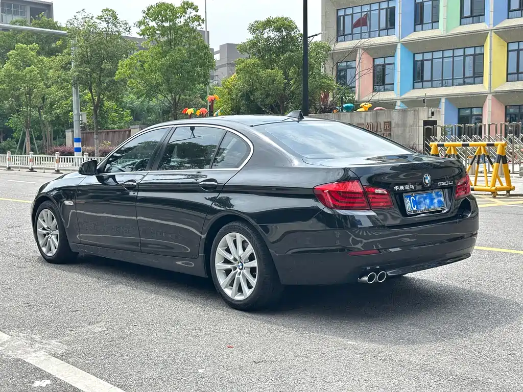 BMW 5 Series 2013 — фото 13