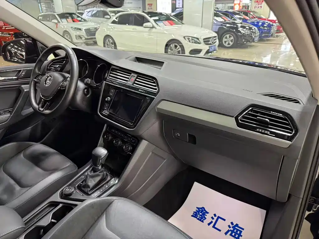 Volkswagen Tiguan L 2019 — фото 14