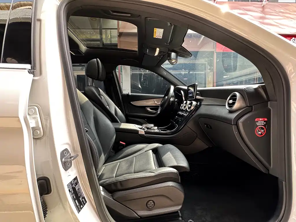 Mercedes-Benz GLC 2019 — фото 15