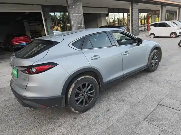 Mazda CX-4 2021