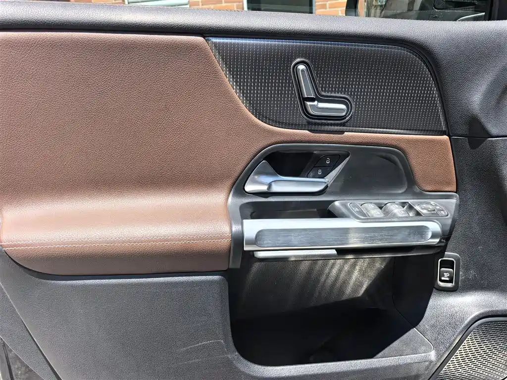 Mercedes-Benz GLB 2020 — фото 20