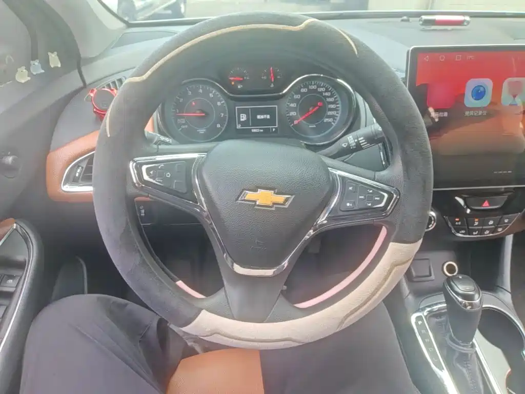 Chevrolet Cruze 2017 — фото 11