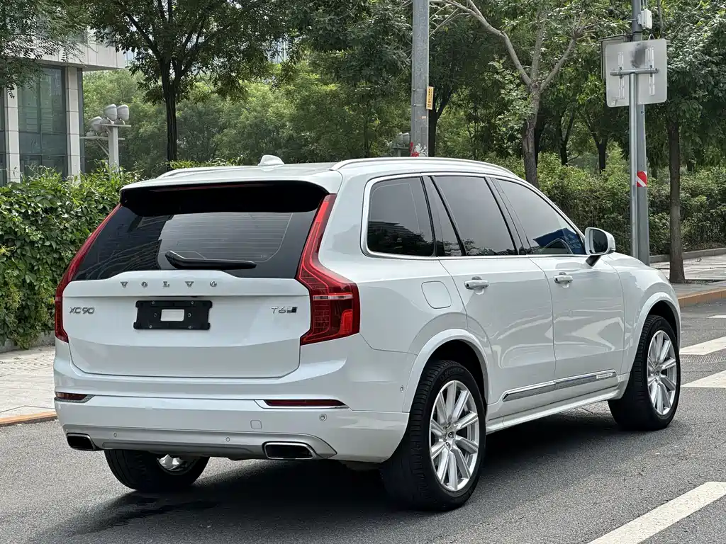 Volvo XC90 2019 — фото 5