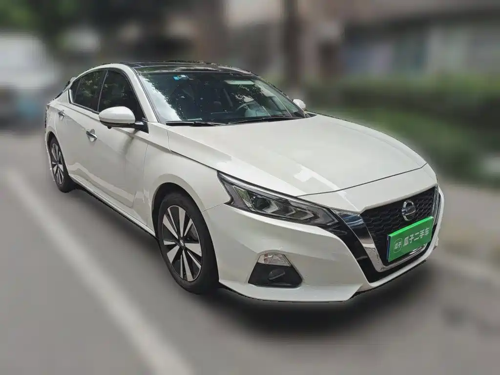 Nissan Teana 2022