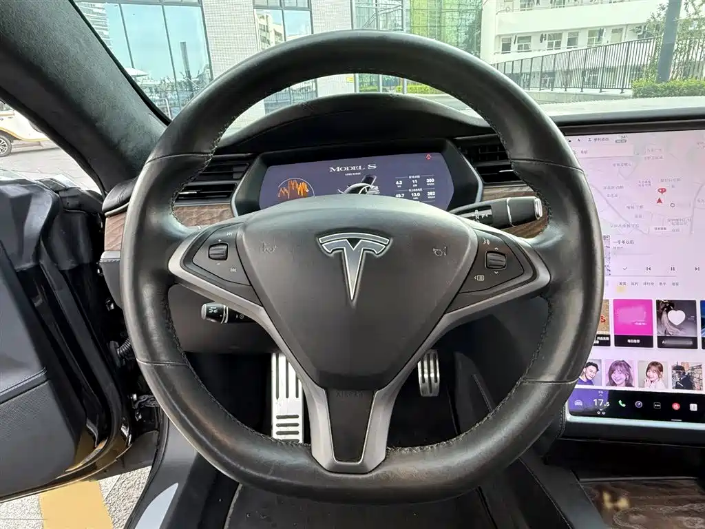 Tesla Model S 2019 — фото 3