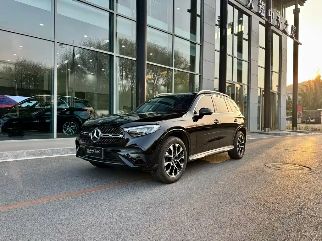 Mercedes-Benz GLC 2023 — фото 1