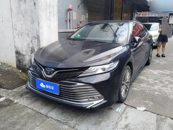 Toyota Camry 2019
