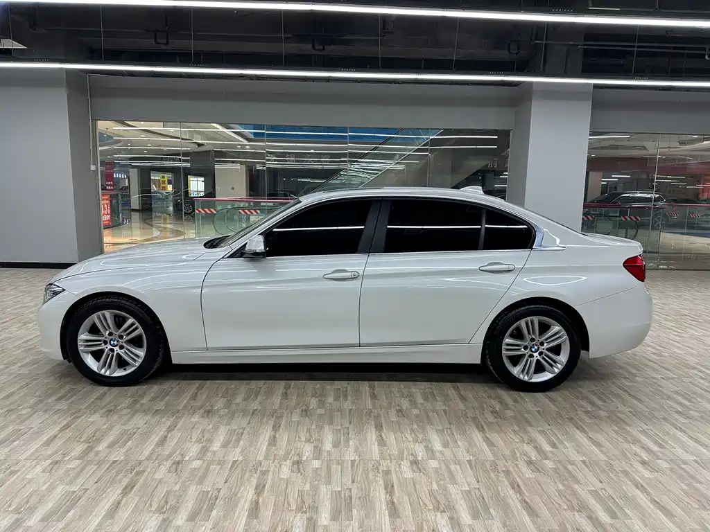 BMW 3 Series 2017 — фото 2