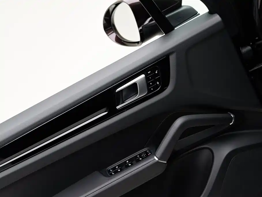 Porsche Cayenne 2018 — фото 15