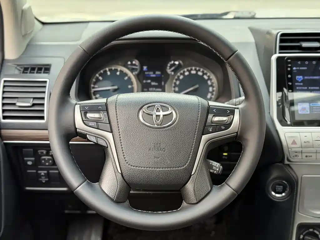 Toyota Prado 2019 — фото 6