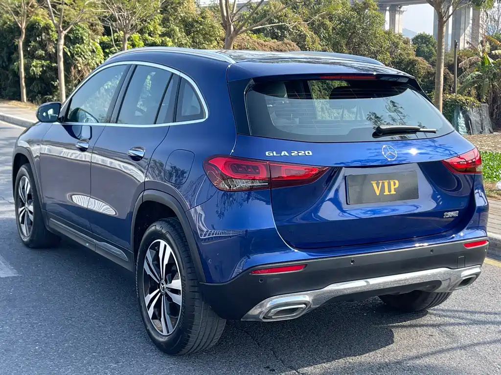 Mercedes-Benz GLA 2023 — фото 6