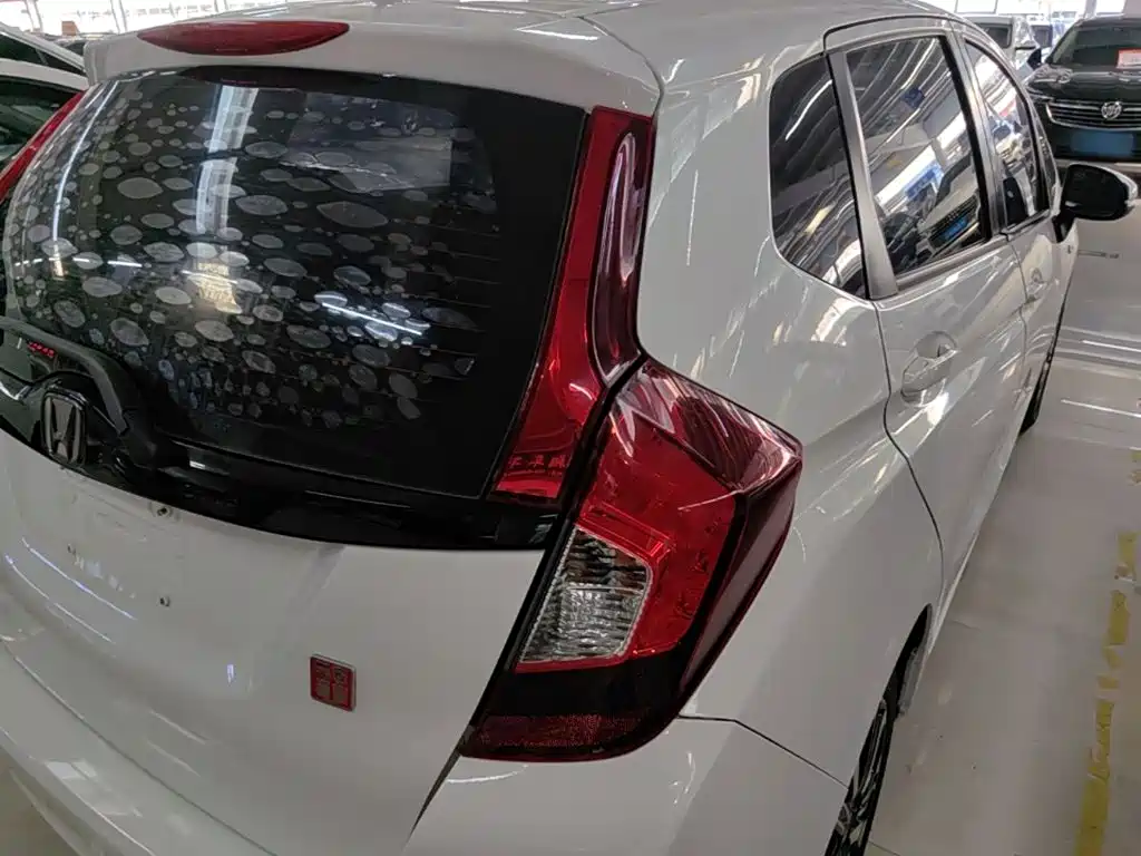 Honda Fit 2017 — фото 8