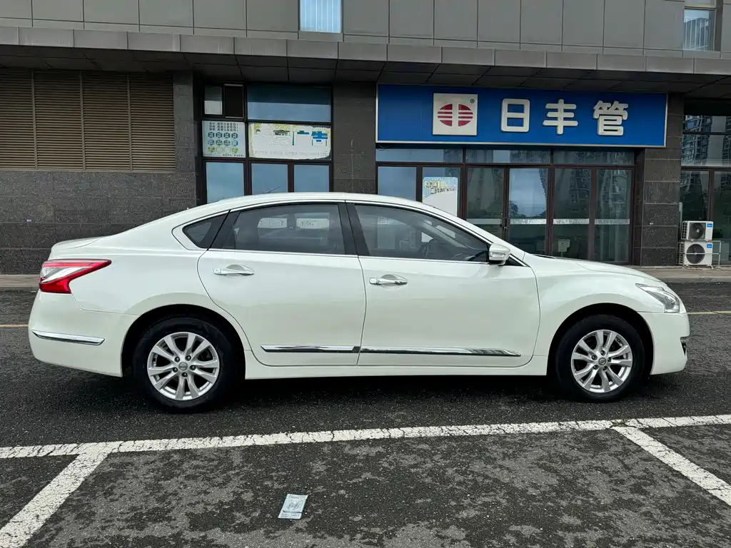 Nissan Teana 2014