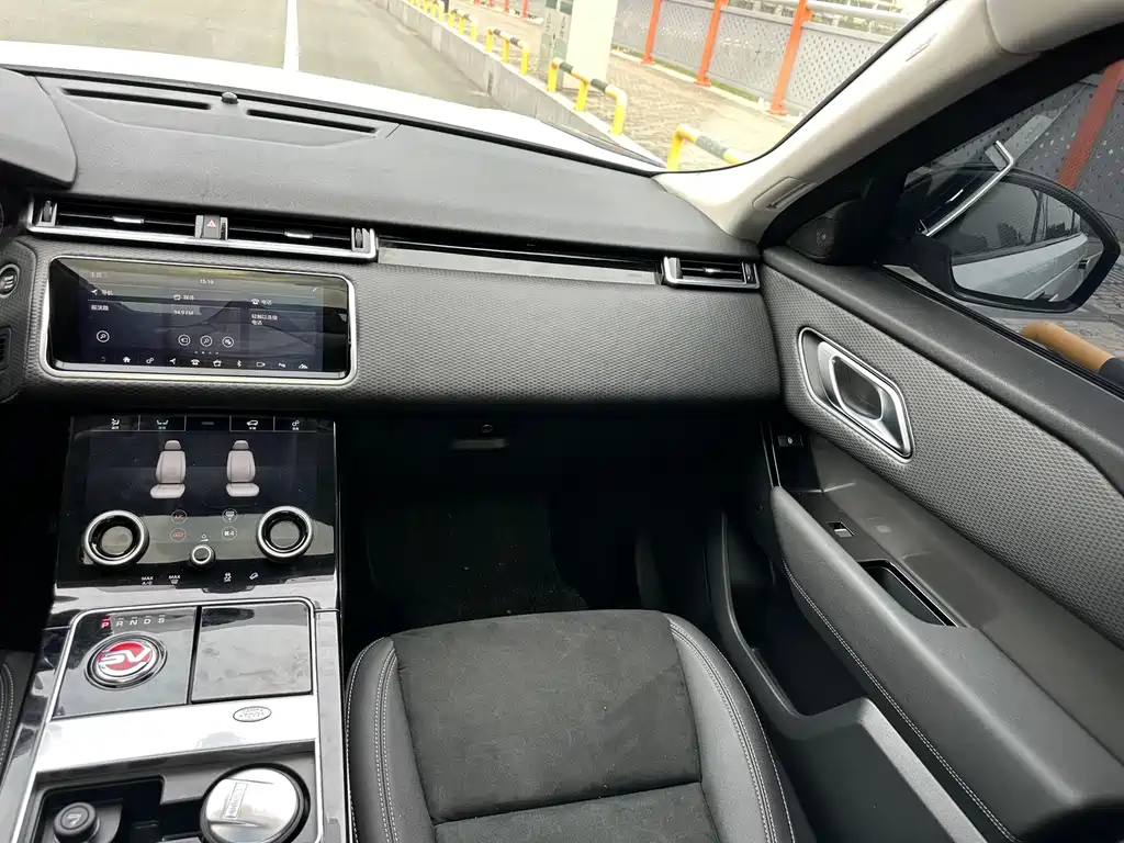 Land Rover Velar 2020 — фото 10