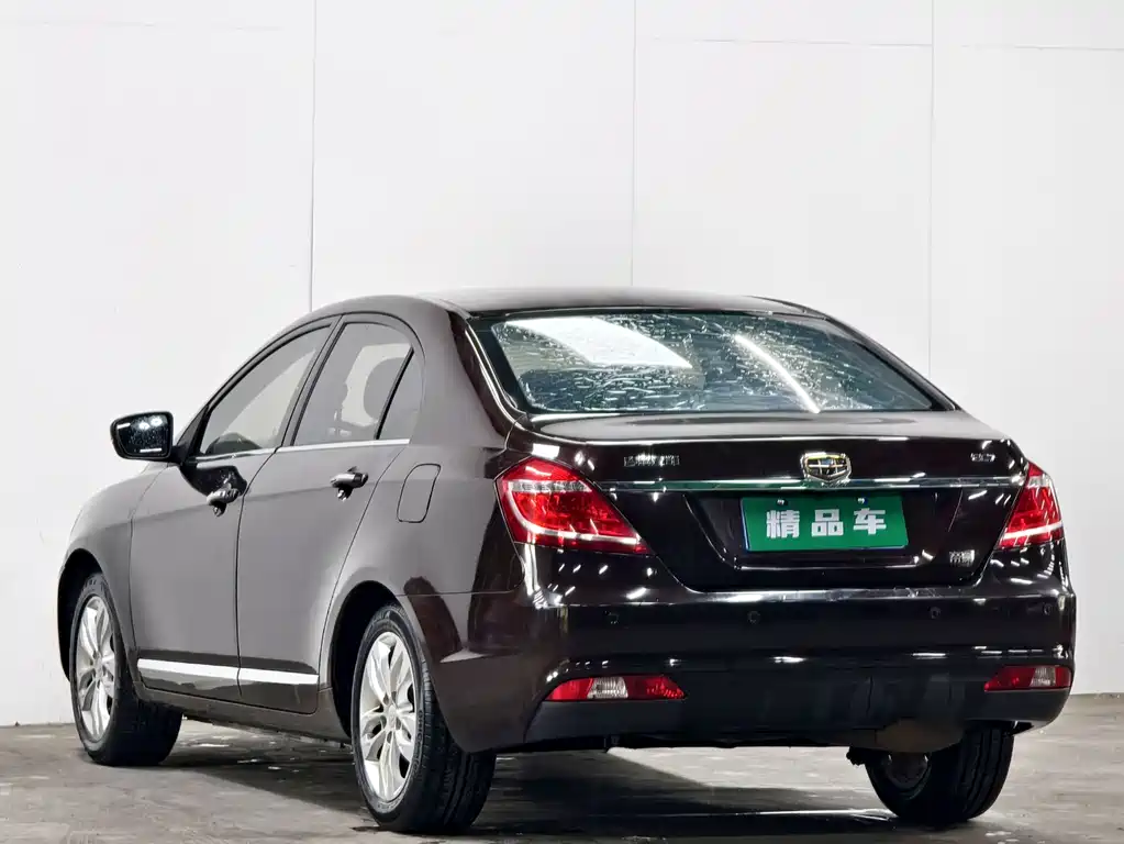 Geely Emgrand 2015 — фото 6
