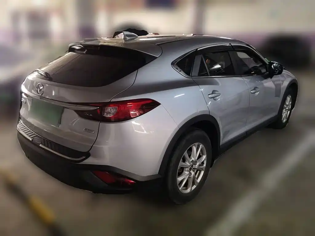 Mazda CX-4 2017 — фото 4