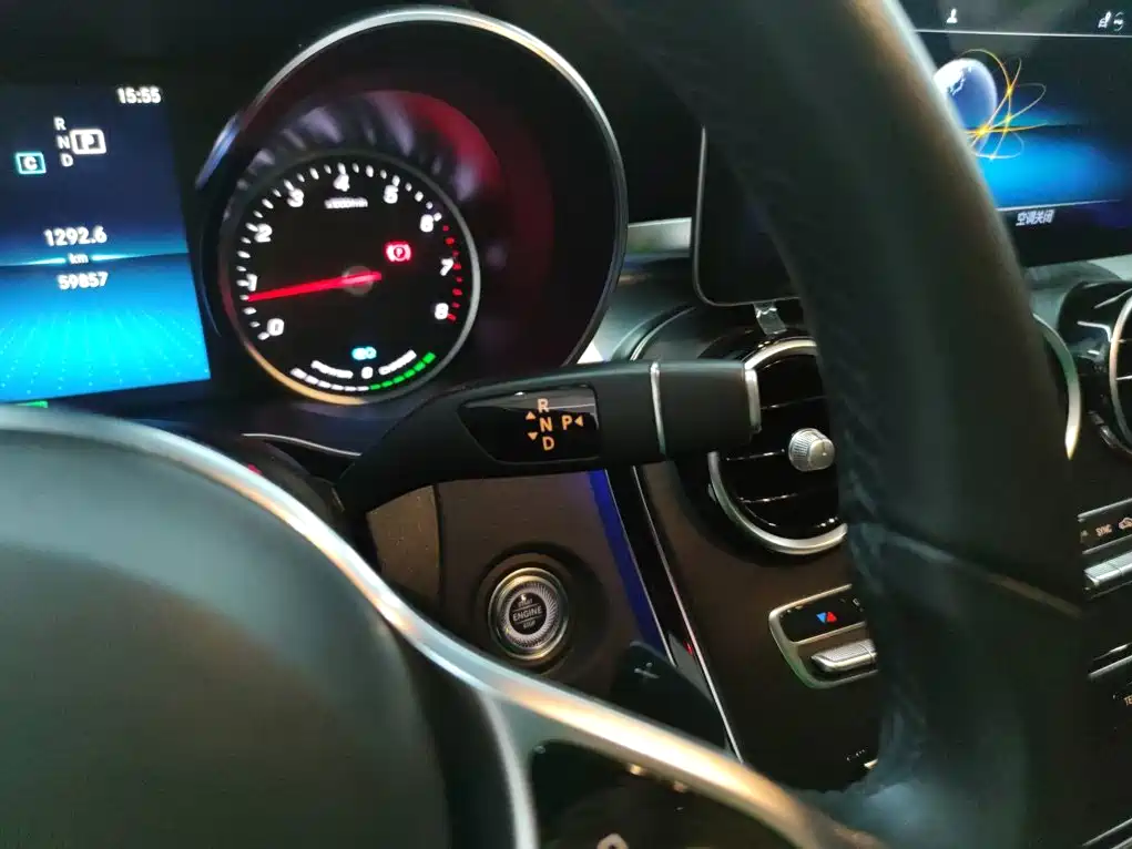 Mercedes-Benz C-Class 2019 — фото 10