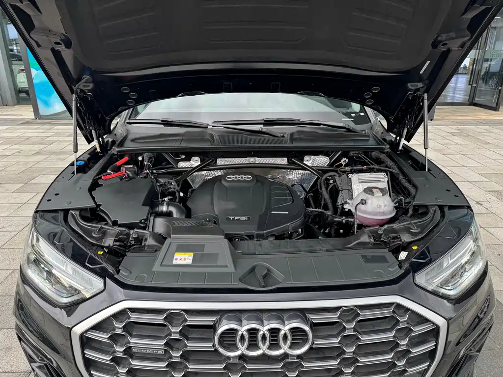 Audi Q5L 2022 — фото 22