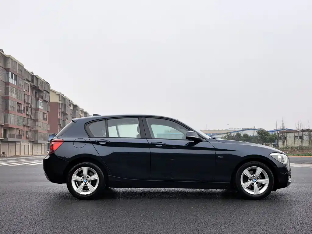 BMW 1 Series 2012 — фото 8