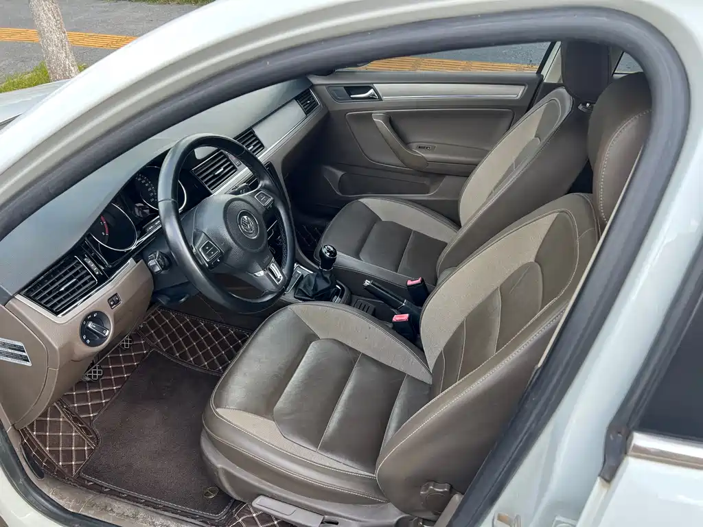 Volkswagen Bora 2015